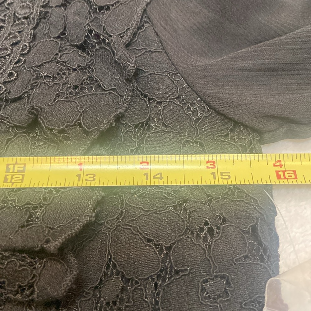 AQUA NWT Size XS Long Sleeve Black Lace Top Bloomingdale’s Exclusive - Picture 7 of 13